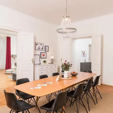 Il Ricordo Del Capitano, Apartment