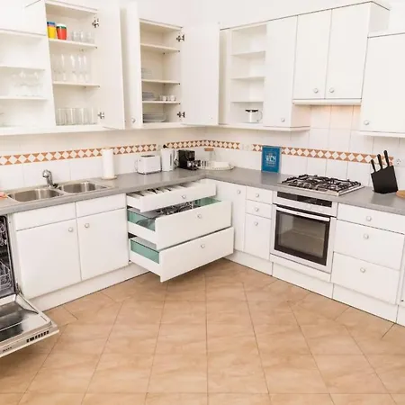 Il Ricordo Del Capitano, Apartment